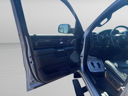 Used 2021 RAM 1500 Limited AWD/4WD image 9