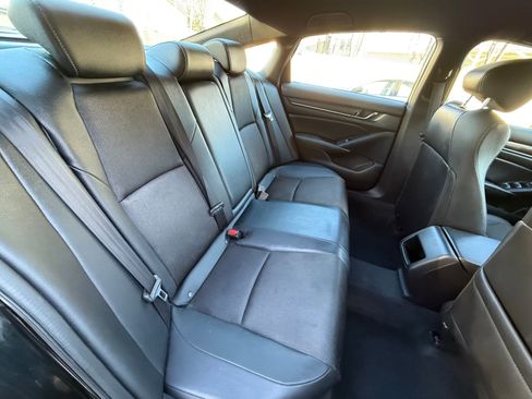 Used 2019 Honda Accord Sport image 28