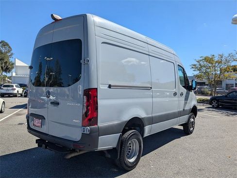 Used 2024 Mercedes-Benz Sprinter 144 Cargo image 5
