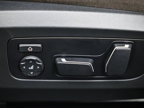 Used 2025 BMW X3 xDrive30i w/ Premium Package image 23