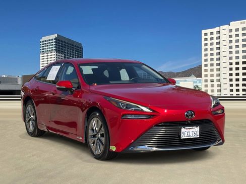 Used 2023 Toyota Mirai image 1
