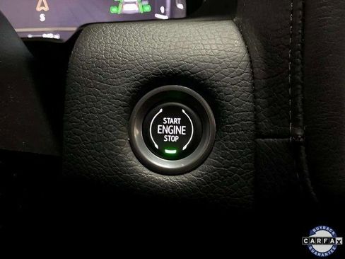 Used 2023 GMC Yukon XL Denali image 34