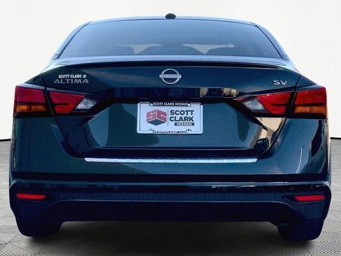 Used 2023 Nissan Altima 2.5 SV image 6