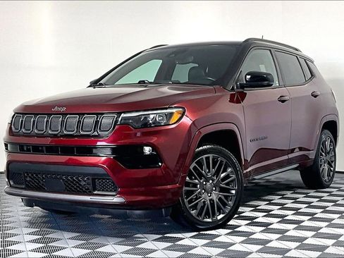 Used 2022 Jeep Compass High Altitude AWD/4WD image 2