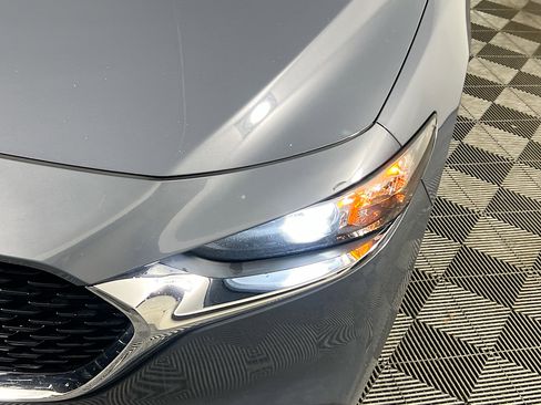 Used 2022 MAZDA MAZDA3 s image 11