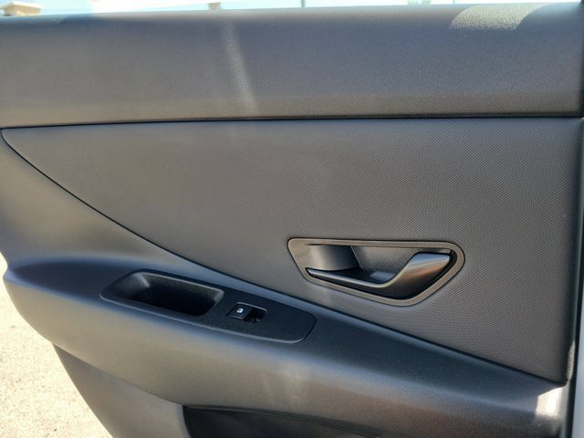 New 2026 Hyundai Elantra SEL Sport FWD image 23