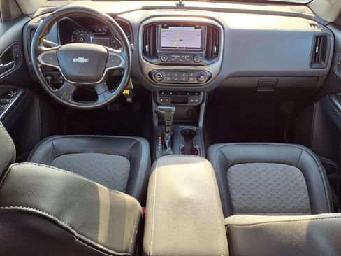 Used 2018 Chevrolet Colorado Z71 w/ Centennial Edition image 13