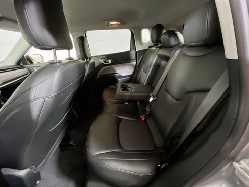 Used 2022 Jeep Compass Latitude w/ Convenience Group image 23