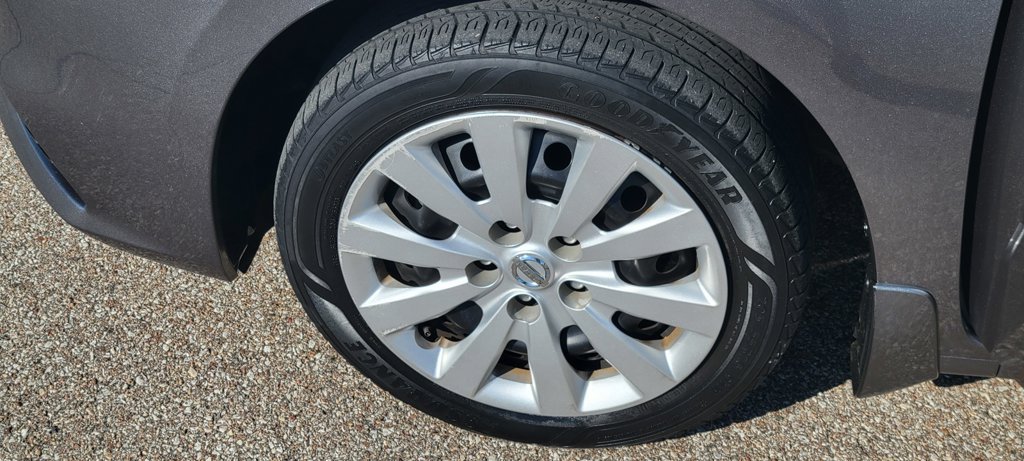 Used 2017 Nissan Sentra S FWD image 12