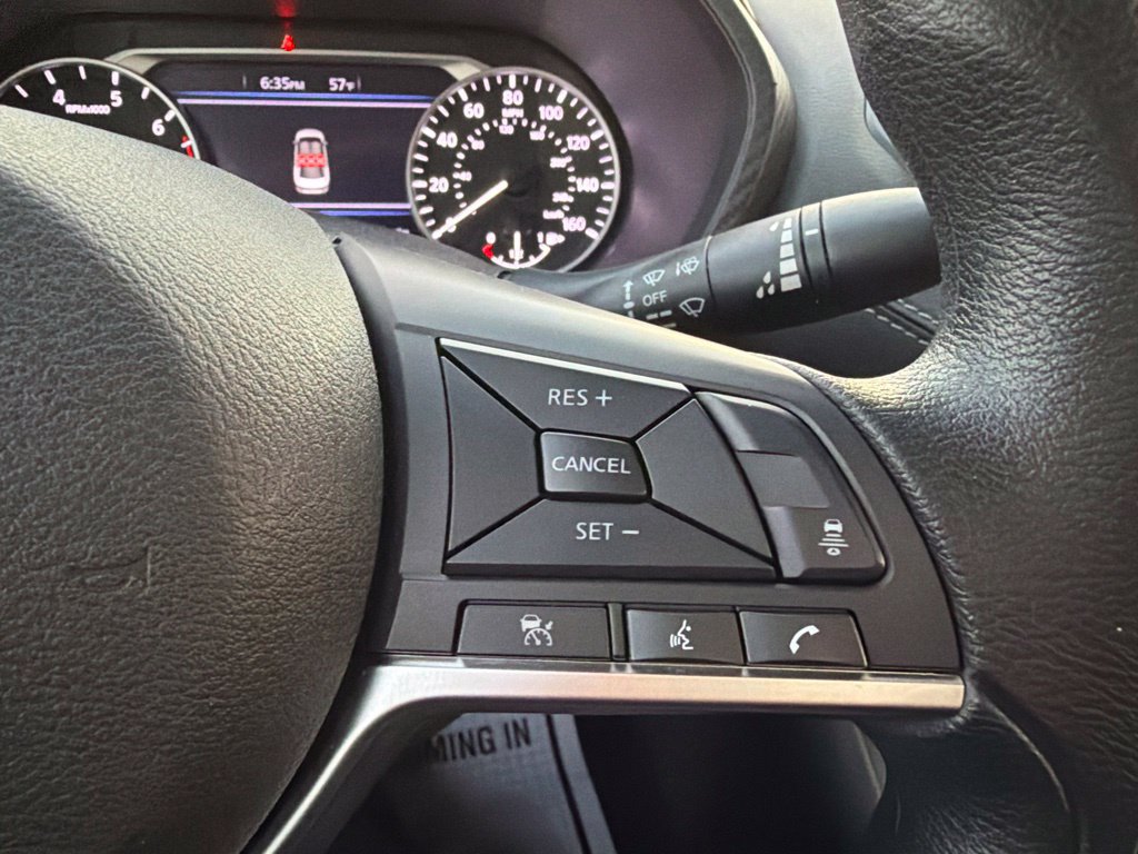 Used 2025 Nissan Sentra SV FWD image 30