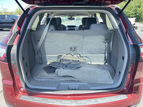 Used 2017 Chevrolet Traverse LT FWD image 23