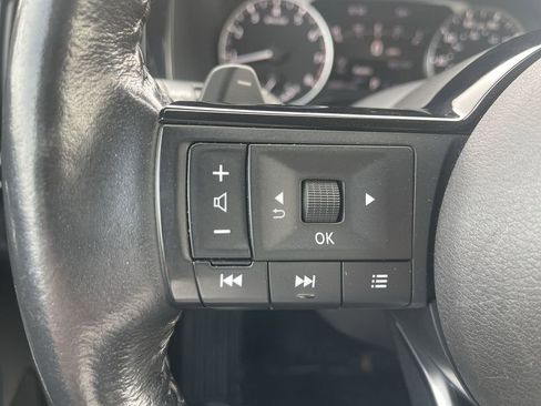 Used 2023 Nissan Pathfinder SL image 19