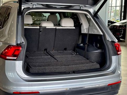 Used 2019 Volkswagen Tiguan SEL image 29