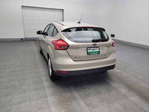 Used 2018 Ford Focus Titanium w/ Titanium Technology Package image 5
