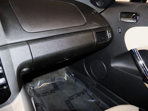 Used 2007 Saturn Sky w/ Premium Trim Pkg image 42