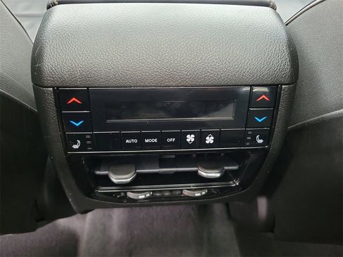 Used 2022 Jeep Grand Cherokee L Summit w/ Advanced Protech Group IV image 14