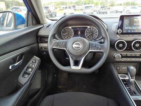 Used 2025 Nissan Sentra SV FWD image 25