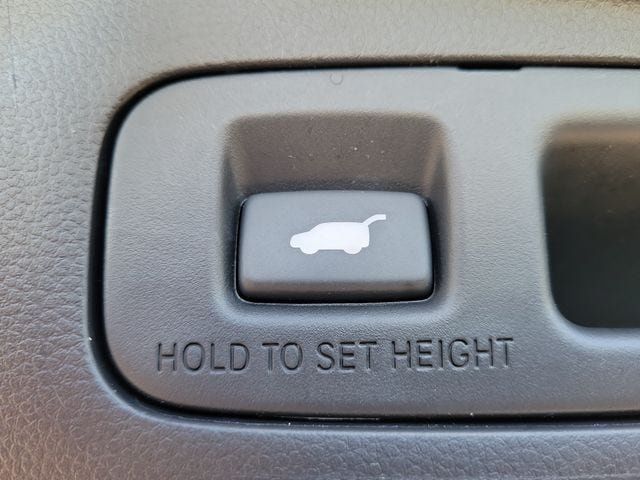 Used 2024 Honda CR-V EX-L image 8