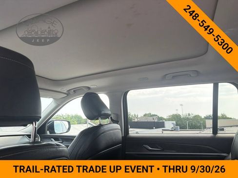 Used 2023 Jeep Grand Cherokee L Limited AWD/4WD image 14