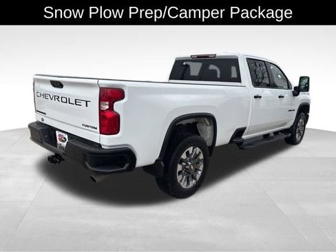 Used 2024 Chevrolet Silverado 2500 Custom w/ Custom Value Package image 8