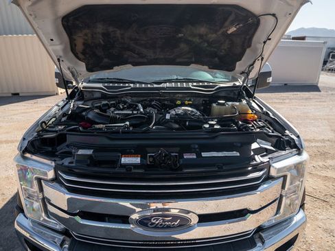 Used 2019 Ford F550 4x4 Crew Cab Super Duty image 18