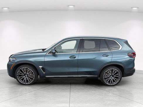 Used 2024 BMW X5 xDrive40i w/ Premium Package AWD/4WD image 7