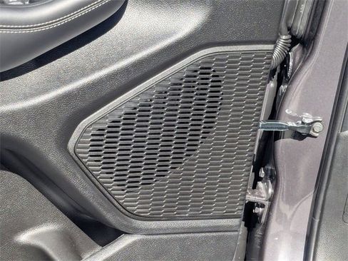 New 2025 Jeep Grand Cherokee L Limited image 12