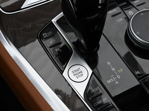 Certified 2023 BMW X6 xDrive40i w/ Parking Assistance Package image 20