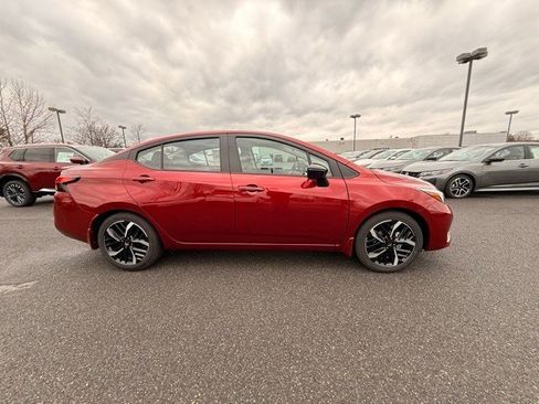 New 2025 Nissan Versa SR w/ Trunk Package image 4