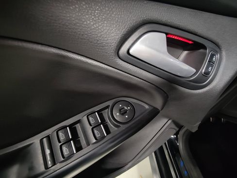 Used 2017 Ford Focus RS image 21