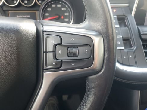 Used 2021 Chevrolet Tahoe LT w/ LT Signature Package image 28