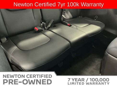 Used 2024 Nissan Armada SL w/ Captain's Chairs Package AWD/4WD image 21