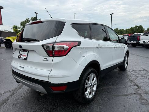 Used 2017 Ford Escape SE AWD/4WD image 7