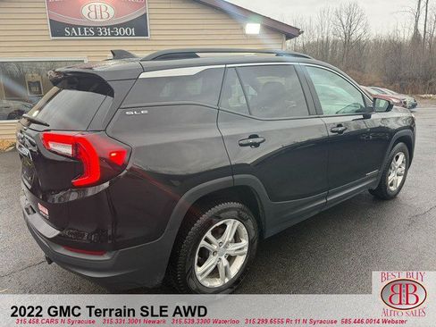 Used 2022 GMC Terrain SLE w/ Driver Convenience Package AWD/4WD image 3