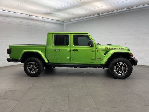 New 2025 Jeep Gladiator Rubicon image 2