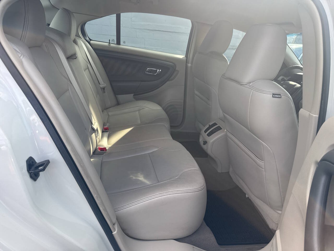 Used 2011 Ford Taurus SEL w/ 201A Rapid Spec Order Code AWD/4WD image 20