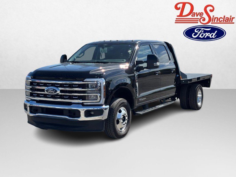 Used 2025 Ford F350 Lariat AWD/4WD image 1