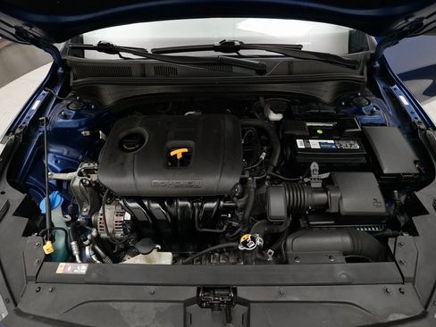 Used 2023 Kia Forte LXS image 3