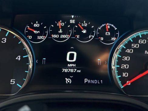 Used 2018 GMC Sierra 2500 Denali w/ Duramax Plus Package AWD/4WD image 24