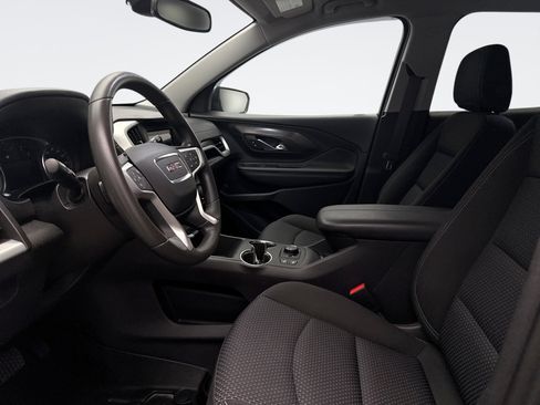 Used 2022 GMC Terrain SLE w/ Driver Convenience Package image 9