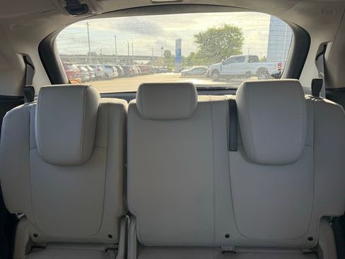 Used 2018 Honda Odyssey EX-L image 24