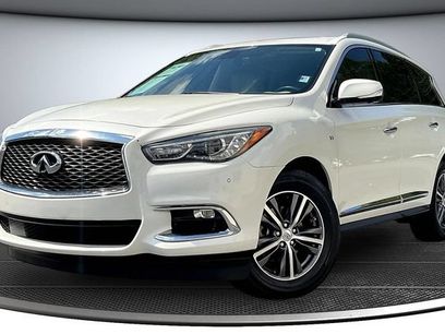 Used 2018 INFINITI QX60 FWD w/ Premium Plus Package