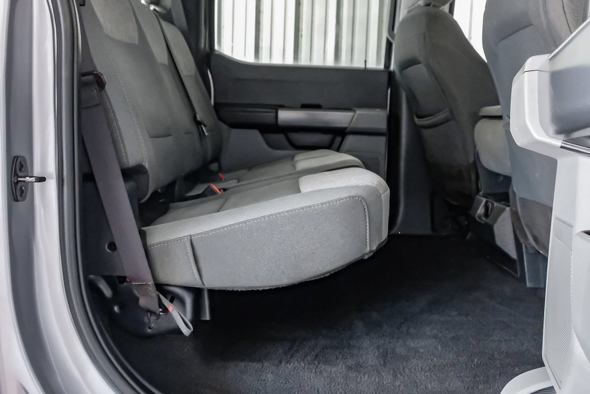 Used 2023 Ford F350 XLT AWD/4WD image 32
