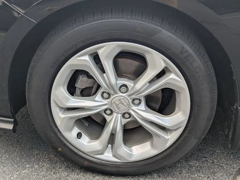 Used 2024 Honda Accord LX image 11
