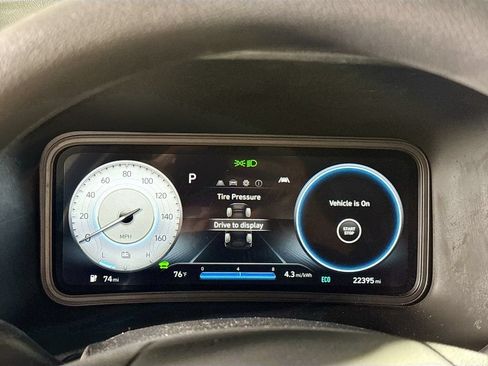 Used 2023 Hyundai Kona SE FWD image 14