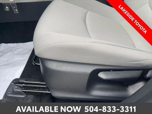 Certified 2023 Toyota Corolla Cross L FWD image 28