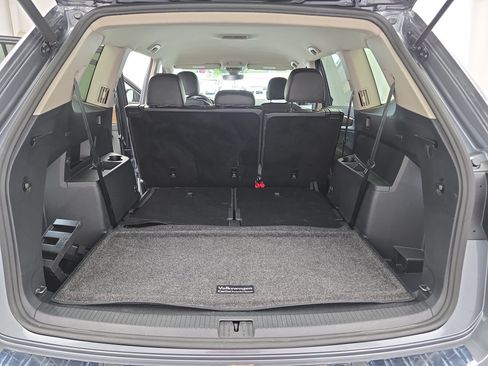 Used 2024 Volkswagen Atlas SE AWD/4WD image 13