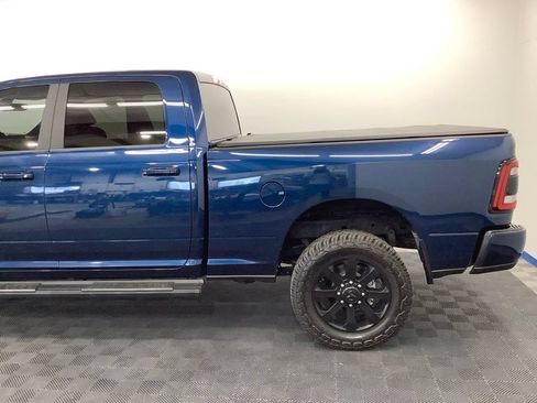 Used 2023 RAM 2500 Big Horn w/ Night Edition AWD/4WD image 5