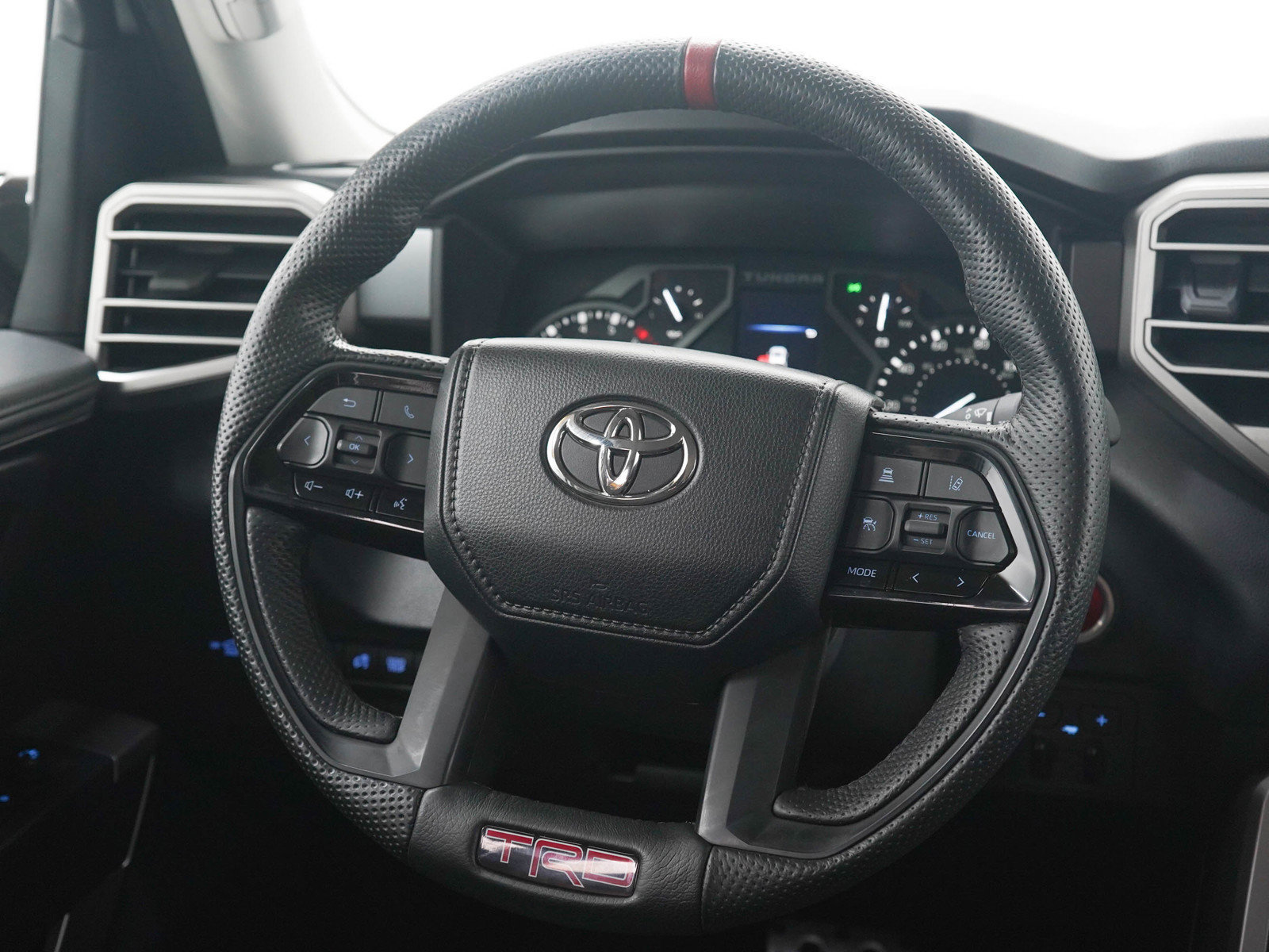 Used 2022 Toyota Tundra SR5 AWD/4WD image 17