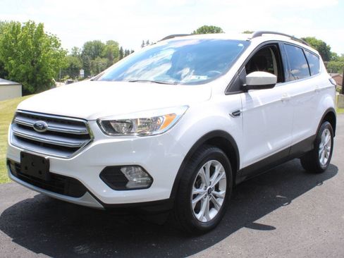 Used 2018 Ford Escape SE AWD/4WD image 3